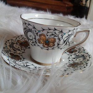 Gold teacup and saucer set!